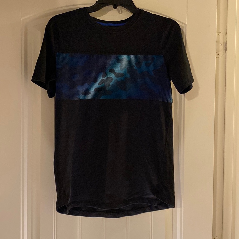 Boys All In Motion size X-Large (16) short sleeve shirt